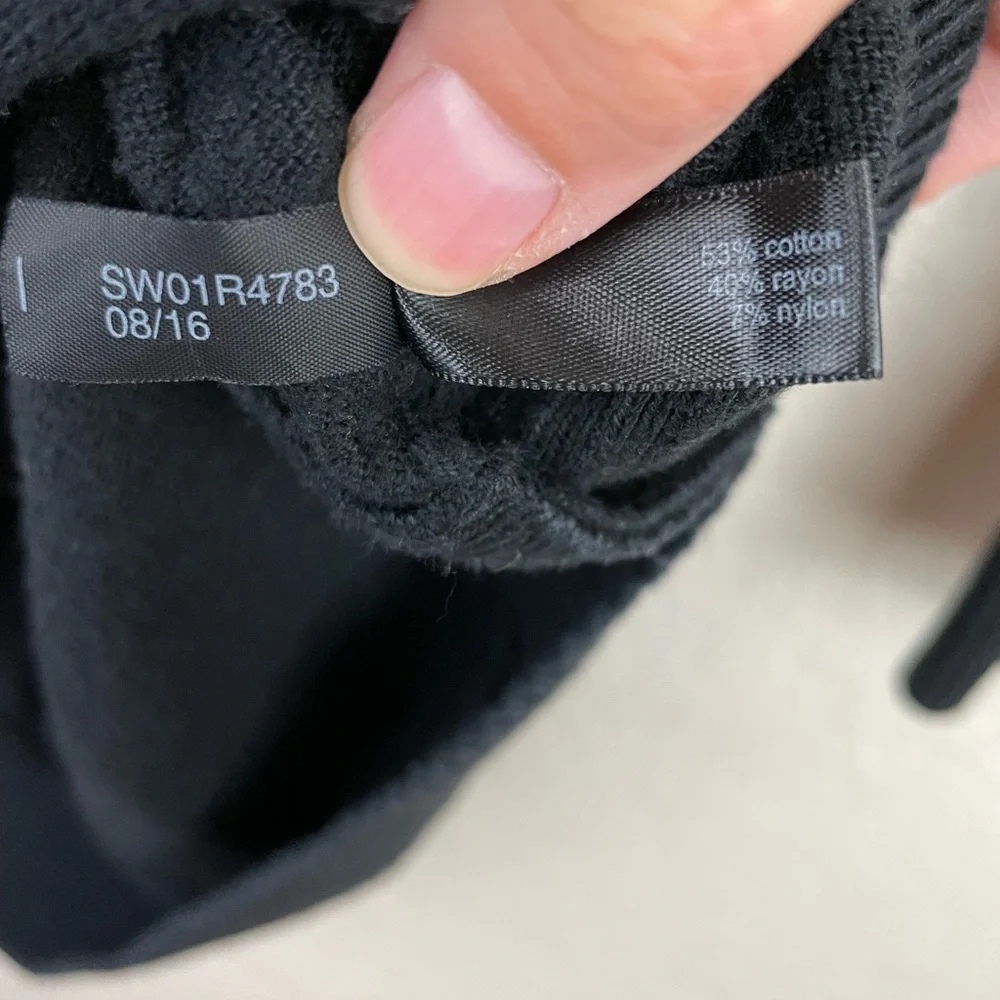 The Limited black sweater 3/4 sleeves - Picture 3 of 6